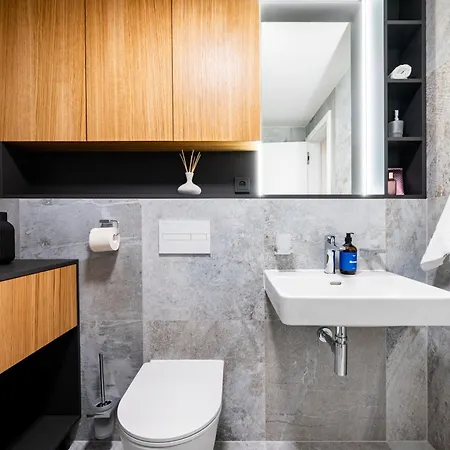 Apartment Days - With Terrace And Garage In Modern Building *